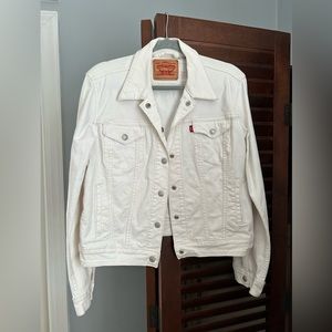 Levi’s White Denim Jacket Size L